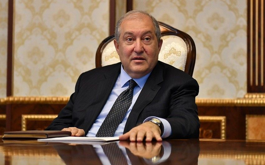 Ermənistan prezidenti fərman imzaladı