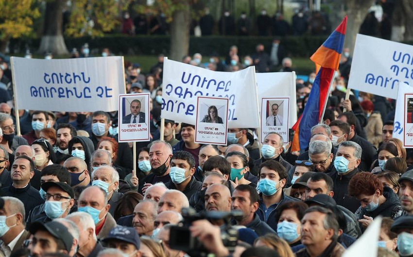 İrəvanda etirazçılar mitinqə hazırlaşır