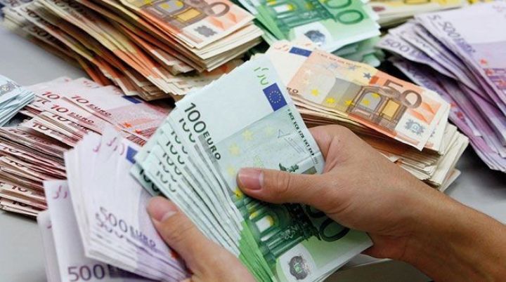 Avropa Birliyinin 1.8 trilyon avroluq büdcəsi təsdiqlənib