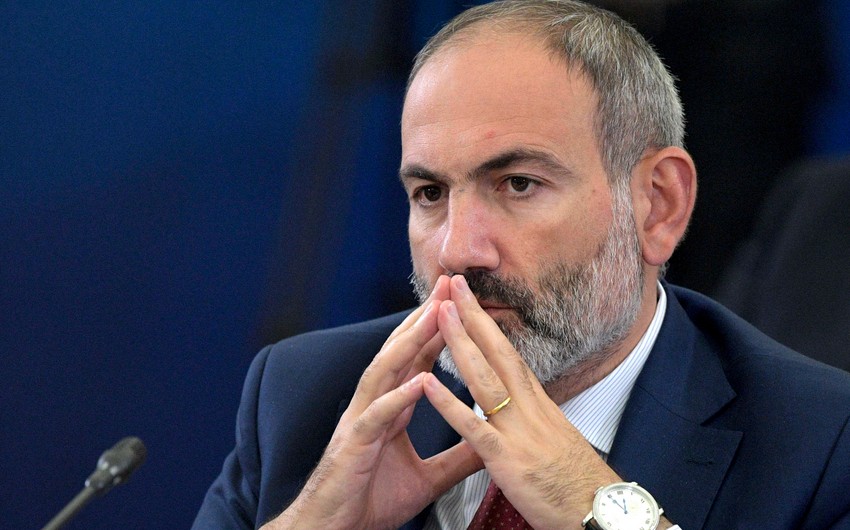 Paşinyan deputatlarla növbədənkənar seçkilərin keçirilməsini müzakirə etdi