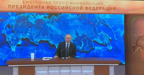 Putinin illik böyük mətbuat konfransı başladı - CANLI YAYIM