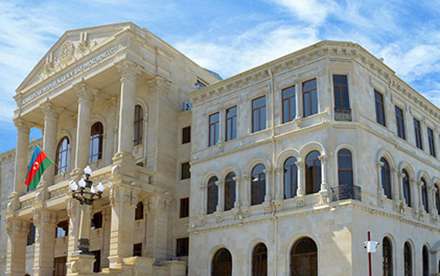 Karantini pozan vəzifəli şəxslər inzibati həbs edildi