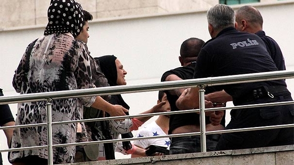 Türkiyədə silahlı hücum: 5 ölü, 2 yaralı