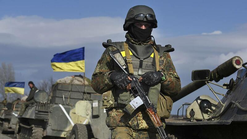Ukrayna ordusu NATO standartına keçir