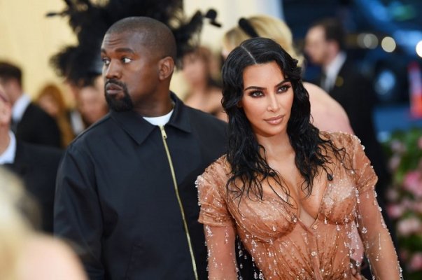 Əri Kim Kardaşyanı boşayır, onu “dözülməz” adlandırıb