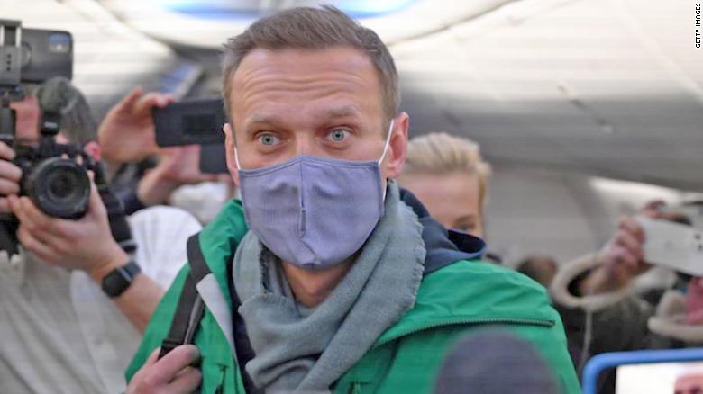 “Bu cəfəngiyyatdır...” – Peskov Navalnıdan çəkinməkləri haqda iddialardan danışdı