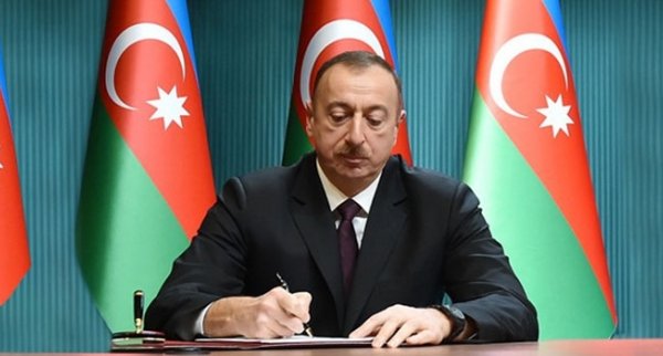 Prezident Tofiq Bakıxanovla bağlı SƏRƏNCAM İmzaladı