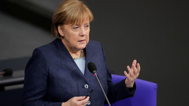 Merkel Belarusu yeni sanksiyalarla təhdid etdi