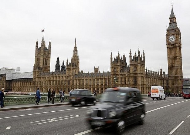 Britaniya Bəşər Əsəd hakimiyyətinə qarşı sanksiya tətbiq etdi