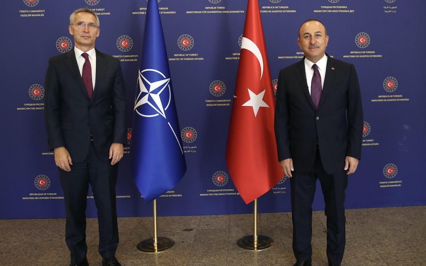 Mövlud Çavuşoğlu Stoltenberqlə telefonda danışdı