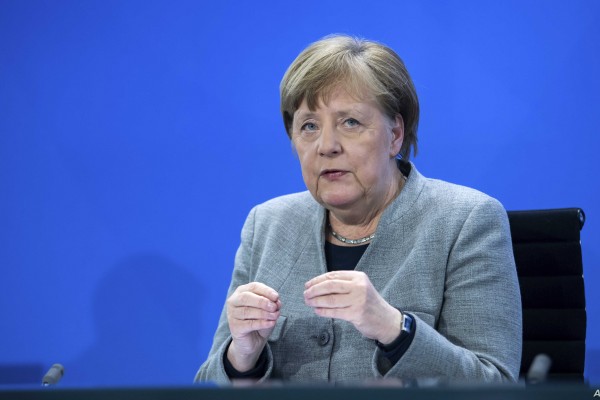 Merkel karantin müddətini uzatmağı təklif etdi