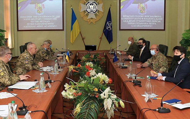 NATO Hərbi Komitəsinin sədri Ukraynaya getdi