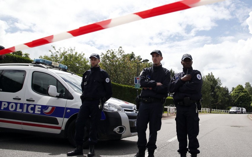 Parisdə atışma, bir nəfər öldü