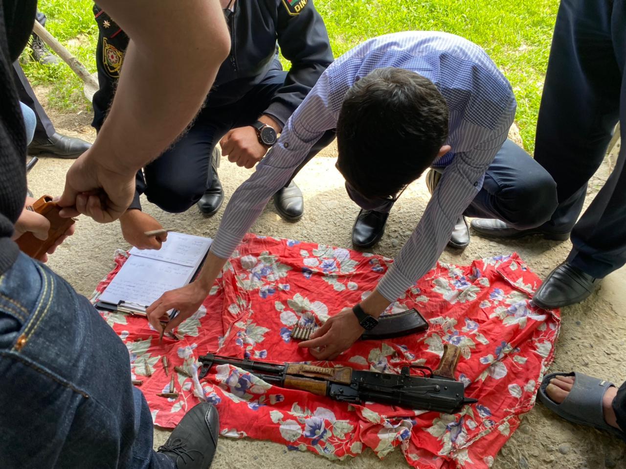 Polis Xızıda əməliyyat keçirdi, saxlanılan var - FOTO