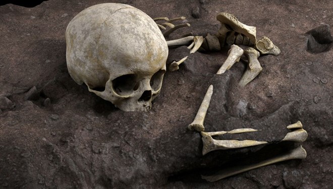 Arxeoloqlar ən qədim insan məzarını tapdılar - FOTO 
