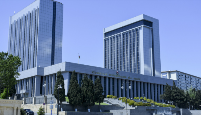 Dəfn mərasiminin təşkili və keçirilməsi zamanı hərbi ehtiram göstərilən şəxslərin əhatə dairəsi genişləndirilir