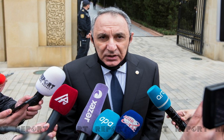 Baş prokuror tibb müəssisələrində aşkarlanan qanunsuzluqlardan DANIŞDI