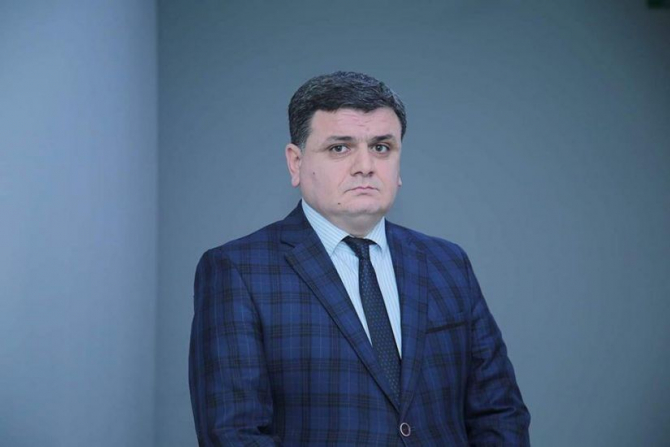 Sürücülərin cərimələnməsinə səbəb olan maşınlar gömrükdən necə keçir? - ARAŞDIRMA