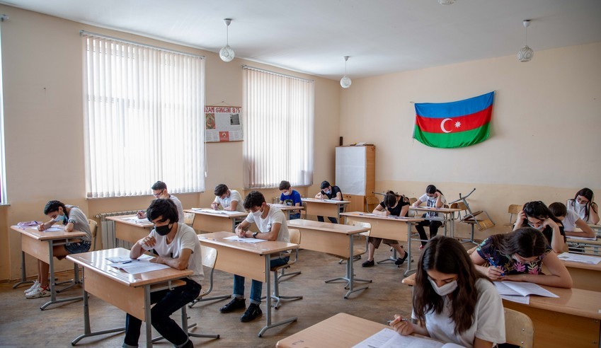 “Azərbaycan dili” fənni üzrə imtahan başa çatdı