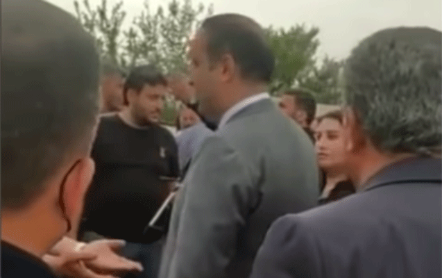 Deputatla kənd sakinləri arasında nə baş verib? - VİDEO