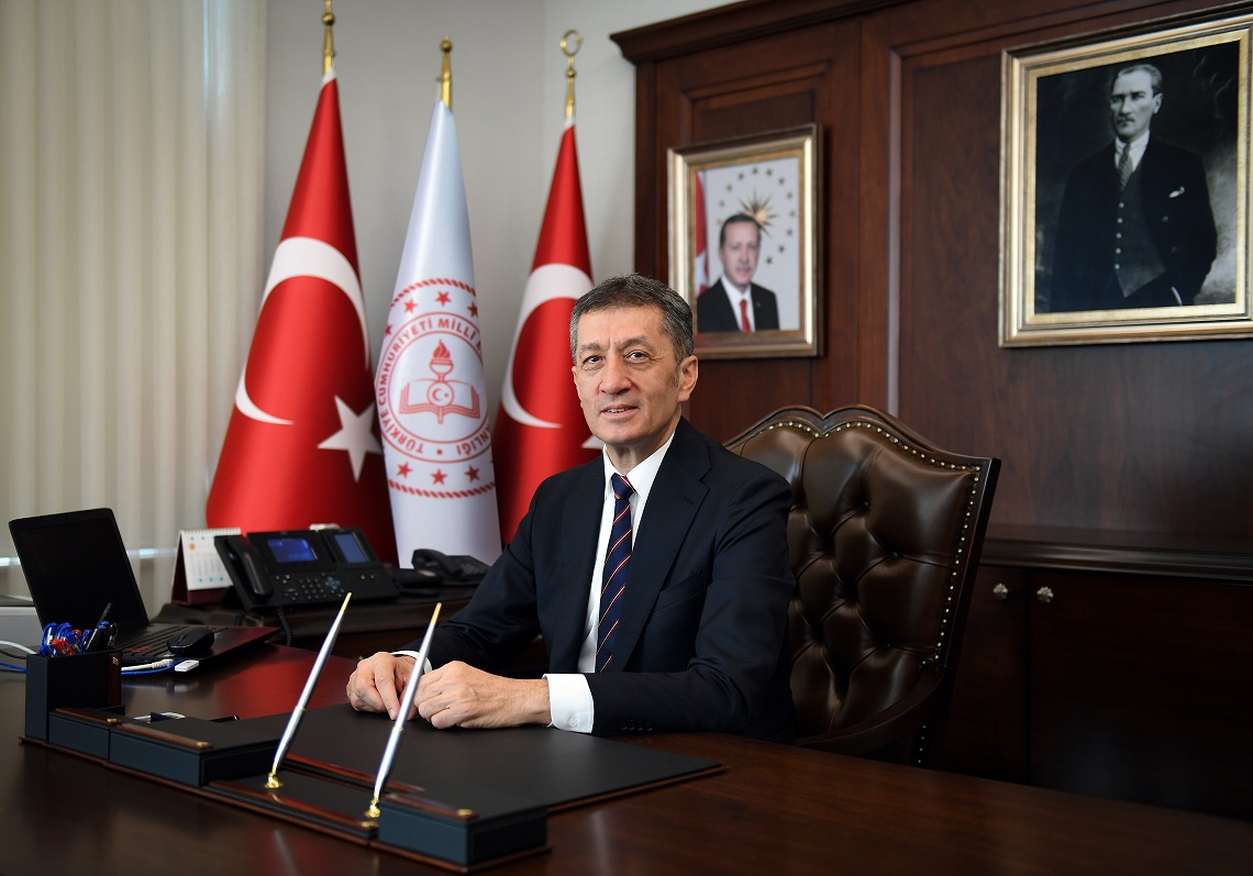 Türkiyənin təhsil nazirindən bayram təbriki