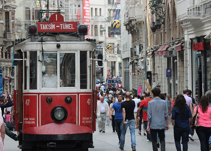 Türkiyədə yaşamaq hüququ əldə edən azərbaycanlıların sayı kəskin artıb - SƏBƏB