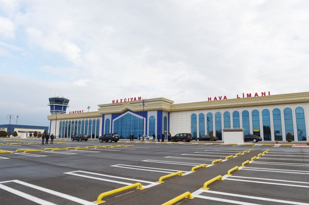 “AZAL üstün mövqeyinin əldən çıxmasına müqavimət göstərir” – Naxçıvan hava limanı qurumdan niyə alındı?