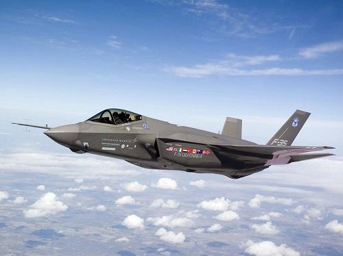 Britaniya Rusiyaya qarşı F-35-ləri qaldırdı - VİDEO