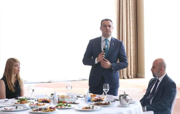 Sahibkarlar üçün işgüzar nahar təşkil edildi – FOTO
