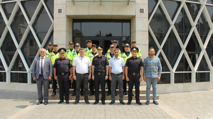 Xidmətdə fərqlənən yol polisi əməkdaşlarına 