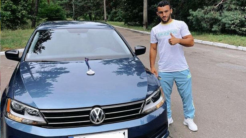 İdmançımıza Ukraynada avtomobil bağışlandı