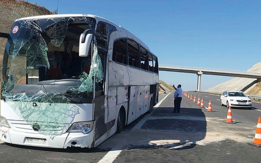 Türkiyədə sərnişin avtobusu aşdı, 14 nəfər öldü