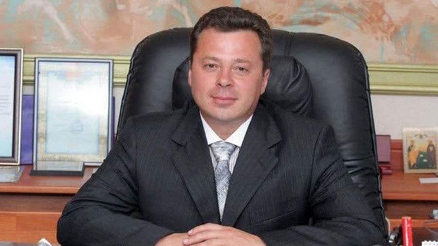 Milyarder deputat adam öldürdüyünü etiraf etdi