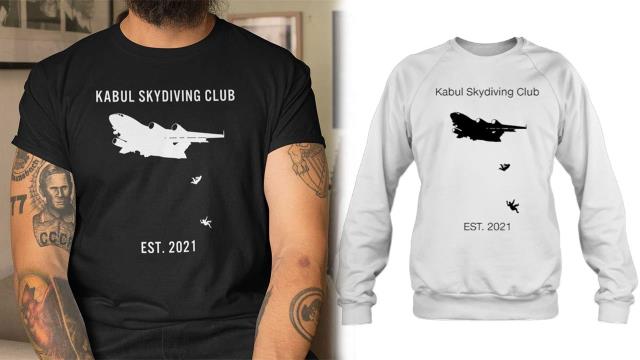 Əfqanların təyyarədən düşdüyü anı əks etdirən köynəklər dəbə mindi - FOTOLAR