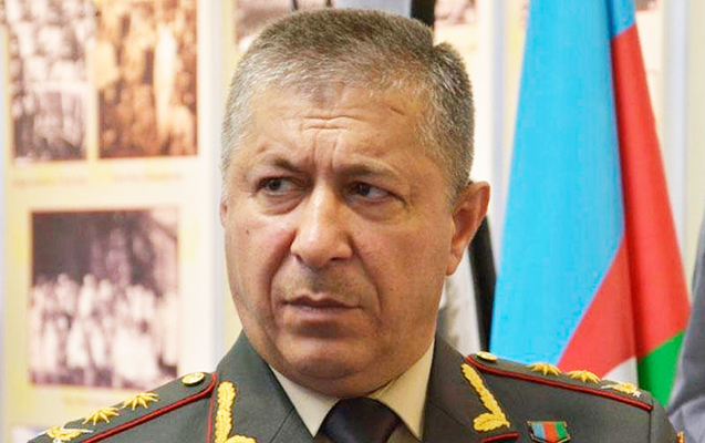 “Rövşən Əkbərov məhkəmədə təhqiramiz ifadələr işlədir”