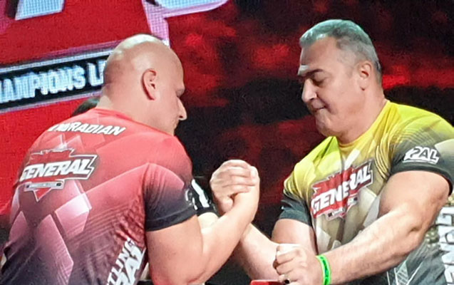 Fred Asifin oğlu ermənini məğlub edib çempion oldu - VİDEO