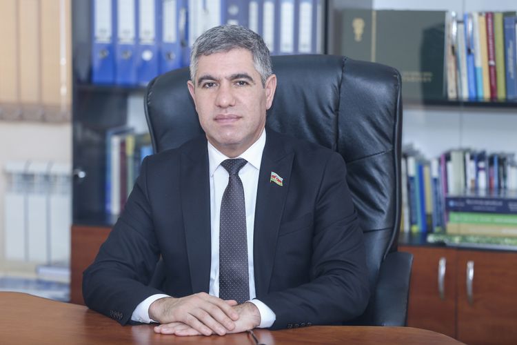 “Azərbaycanın neft gəlirlərində artım var” – Vüqar Bayramov