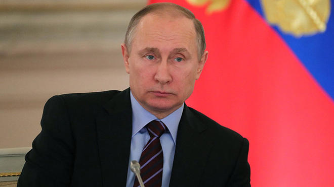 Putin özünütəcrid rejiminə keçdi