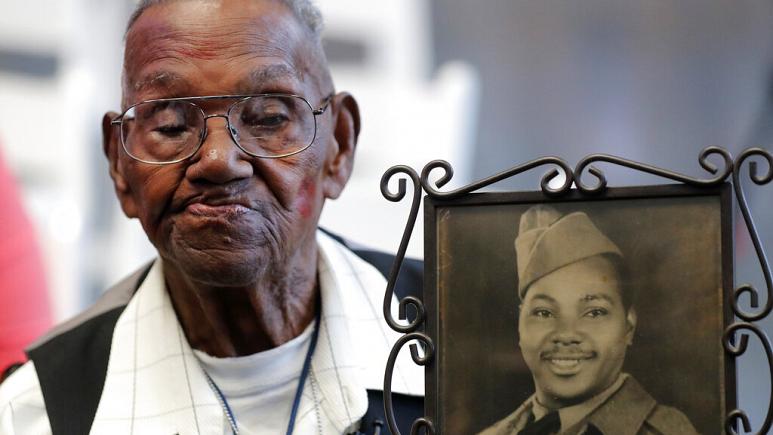 İkinci Dünya Müharibəsinin ən yaşlı veteranı 112 yaşını qeyd etdi - FOTO