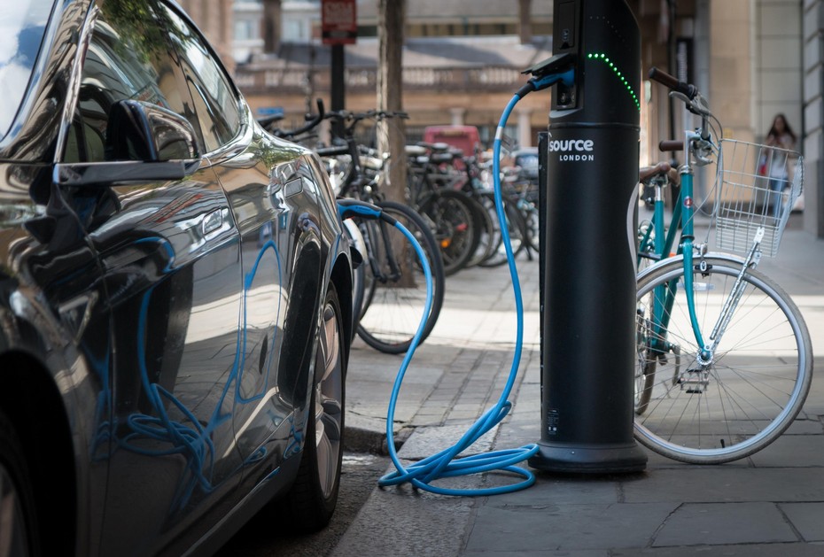 Benzinin bahalaşması elektromobillərə və velosipedlərə marağı artıracaq – Ekspertdən açıqlama