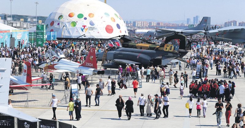 Azərbaycan hərbi texnikaları “Teknofest-2021” festivalında nümayiş olundu