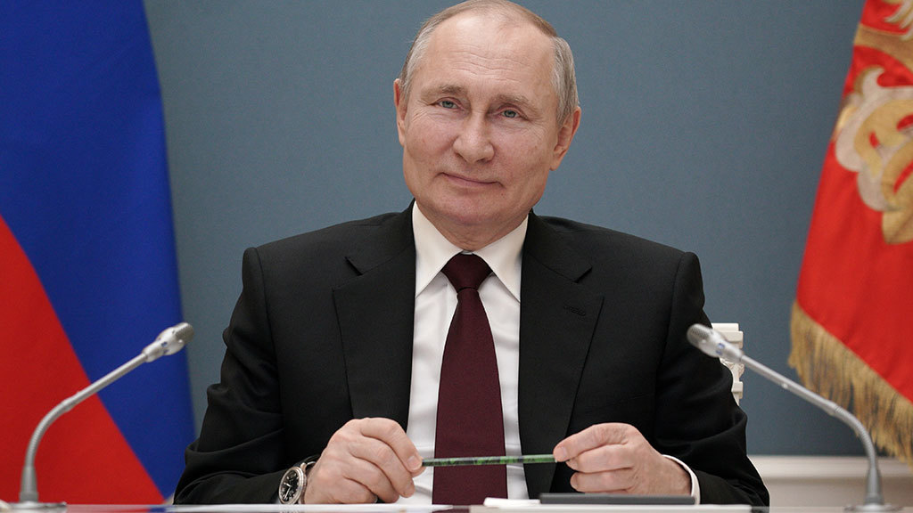 Putindən Atalar günü ilə bağlı yeni QƏRAR