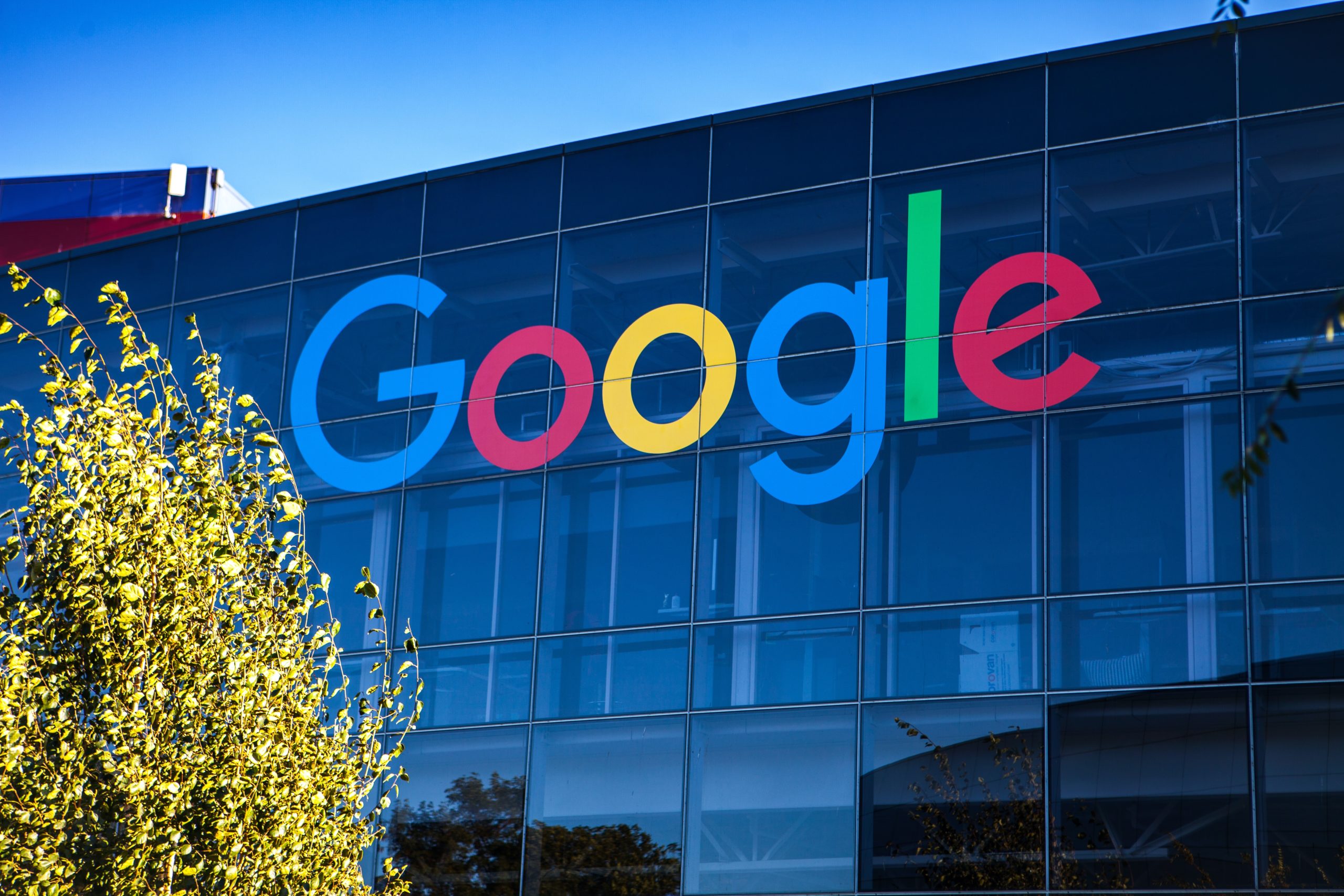 “Google” Afrikaya 1 milyard dollar sərmayə qoyacaq