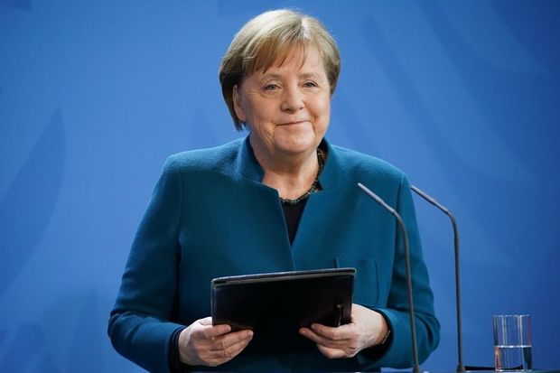 Merkelin yeni obrazı görənləri güldürdü – FOTO