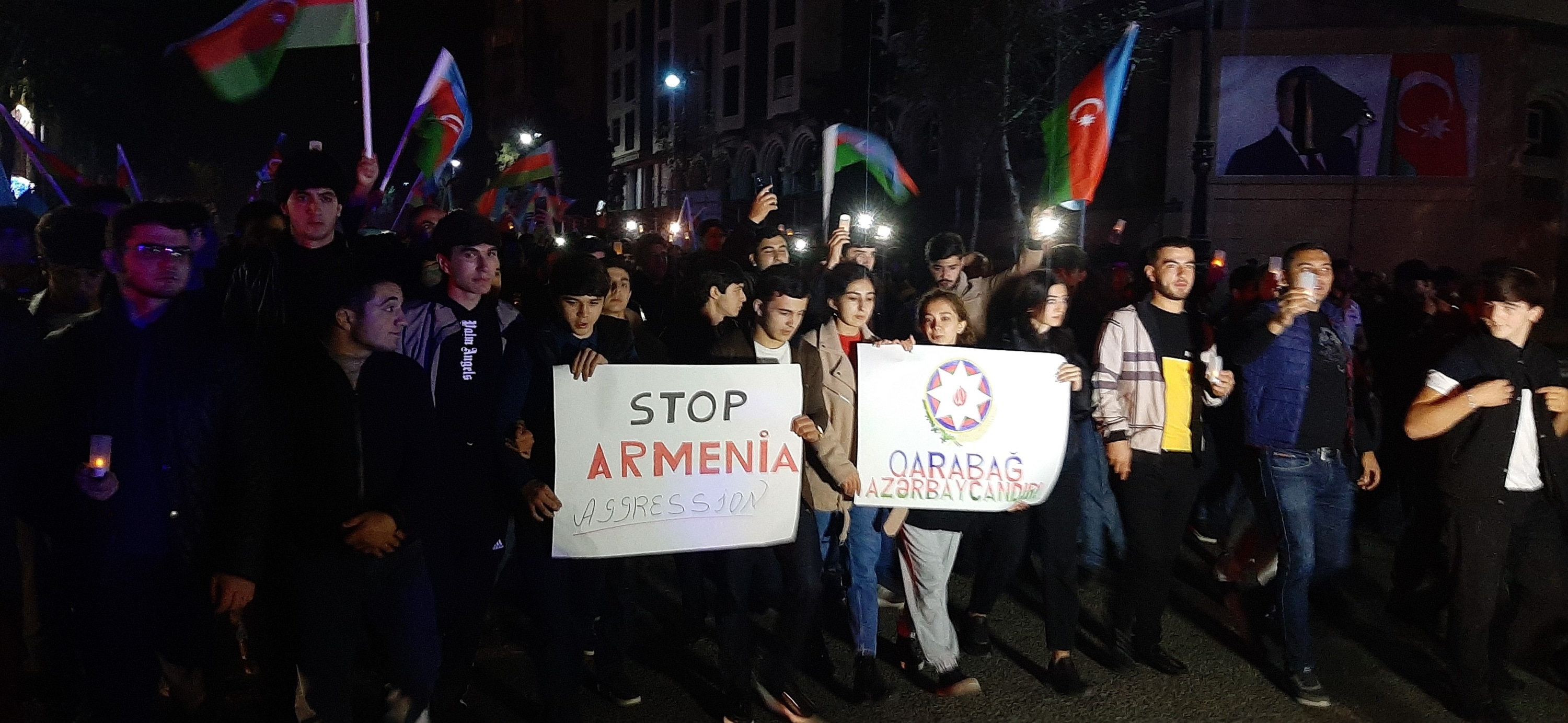 Gəncədə erməni terrorunun qurbanları yad edilir - FOTO
