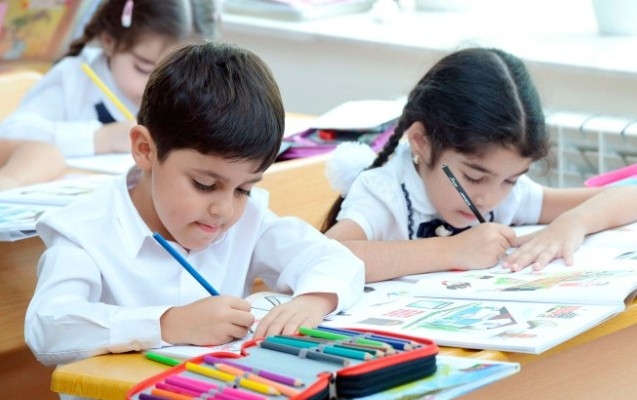 Şagirdlərin yerdəyişməsi başladı
