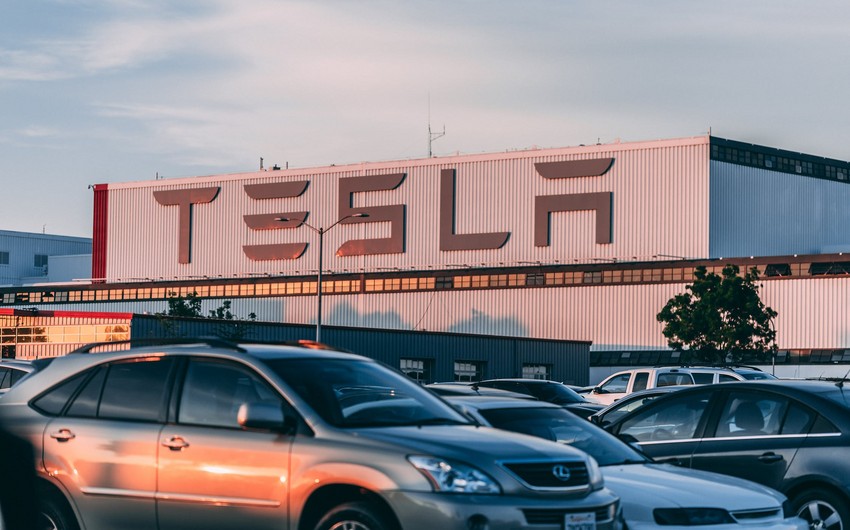 “Tesla” illik elektromobil istehsalını 20 milyon ədədə çatdırmaq istəyir