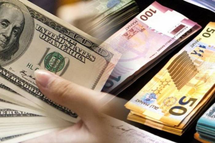 Manatın real məzənnəsi 2,9 faiz bahalaşıb