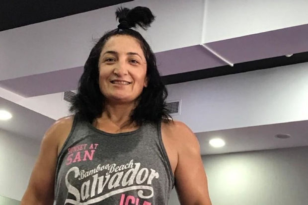Azərbaycanlı qadın MMA döyüşçüsü erməni idmançını 10 saniyəyə nokauta saldı – VİDEO