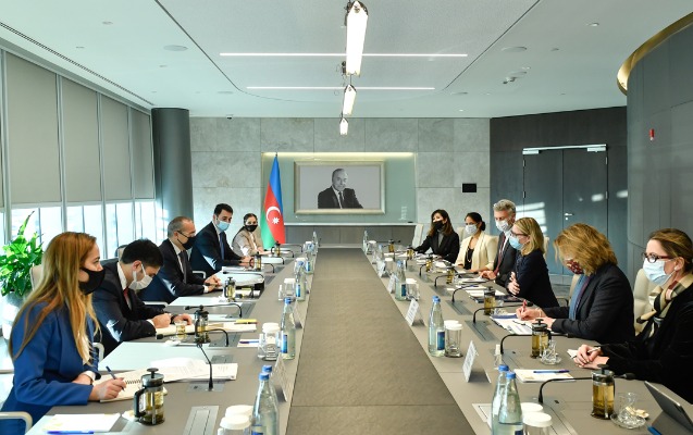 Mikayıl Cabbarov Dünya Bankının regional vitse-prezidenti ilə görüşdü - FOTO